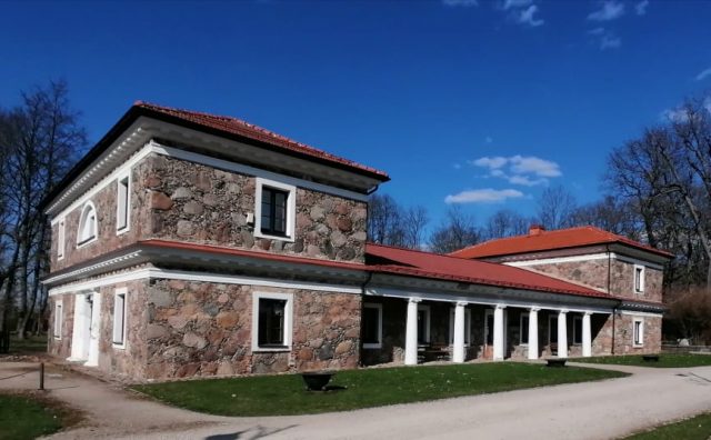 Dvaro oficinos – kultūros paminklas
