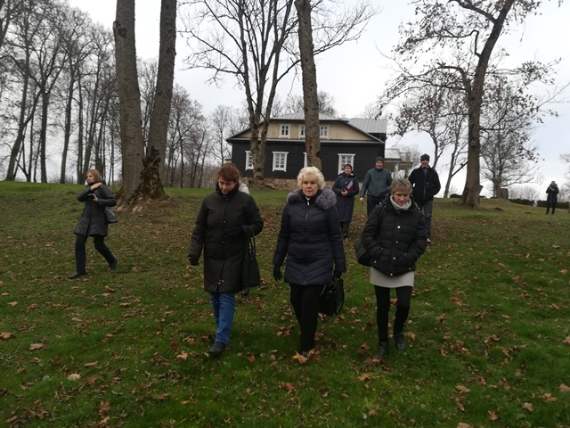 Trečią kartą susirinko dvarų ir pilių parkų savininkai, valdytojai, prižiūrėtojai