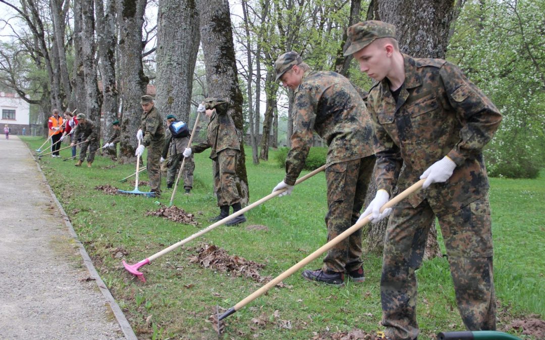 Talka „Dvaro parkui – žalią veidą”