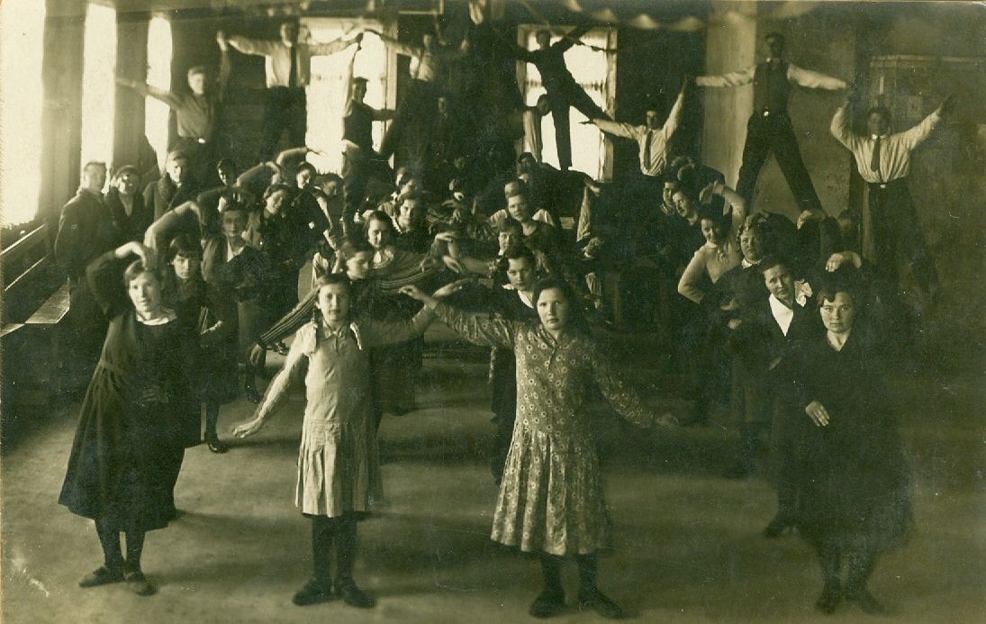 Pavasarininkai sporto kursuose 1935 m.